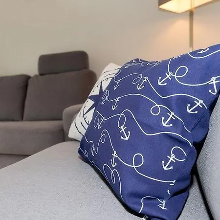 Am Yachthafen In Peenemunde